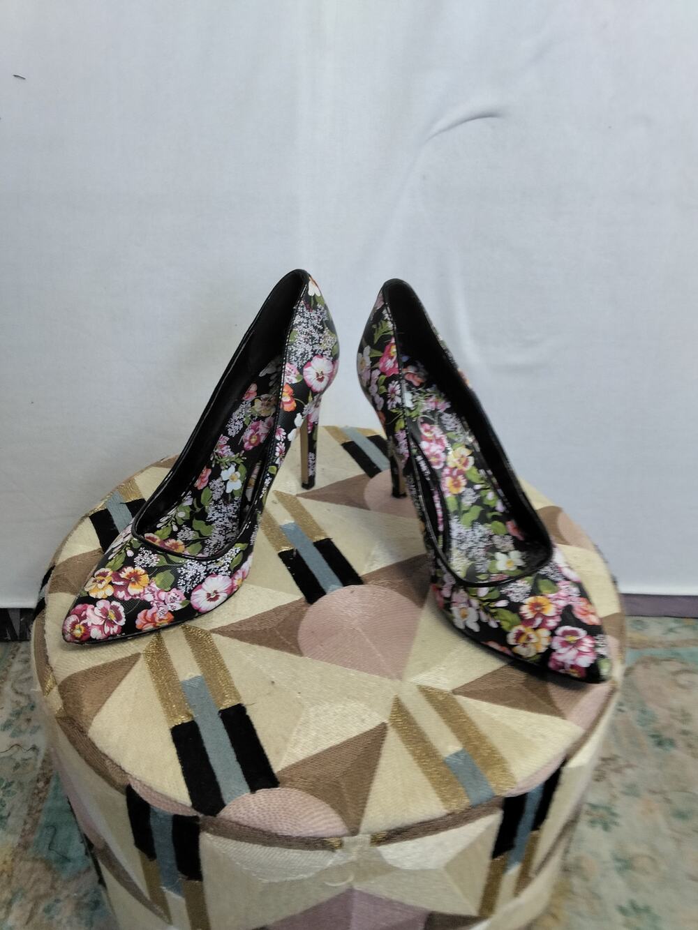 Jessica Simpson Floral Pharis Pointed Toe Classic Stiletto Pumps Sz 9 Coquette